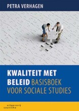 Samenvatting: Kwaliteit Met Beleid : Basisboek Voor Sociale Studies | 9789046902110 | Petra Verhagen, et al Afbeelding van boekomslag