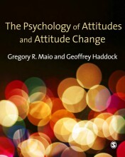Summary The Psychology of Attitudes and Attitude Change Book cover image
