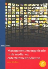 Samenvatting Management en organisatie in de media- en entertainment industrie Afbeelding van boekomslag