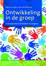 Samenvatting Ontwikkeling in de groep groepsdynamica bij kinderen en jongeren Afbeelding van boekomslag