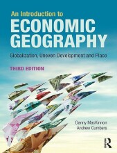 Samenvatting An Introduction to Economic Geography Globalisation, Uneven Development and Place Afbeelding van boekomslag