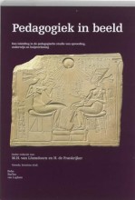 Samenvatting Pedagogiek in beeld : een inleiding in de pedagogische studie van opvoeding, onderwijs en hulpverlening Afbeelding van boekomslag