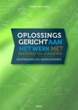 Samenvatting Oplossingsgericht aan het werk met kinderen en jongeren Afbeelding van boekomslag